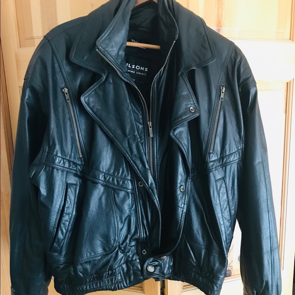Men’s Black Leather Bomber Jacket